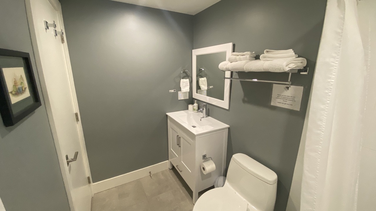 Photo of Bathroom in Lower Lonsdale