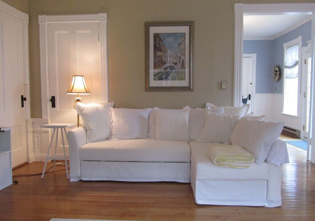 Photo of Livingroom in Welshpool