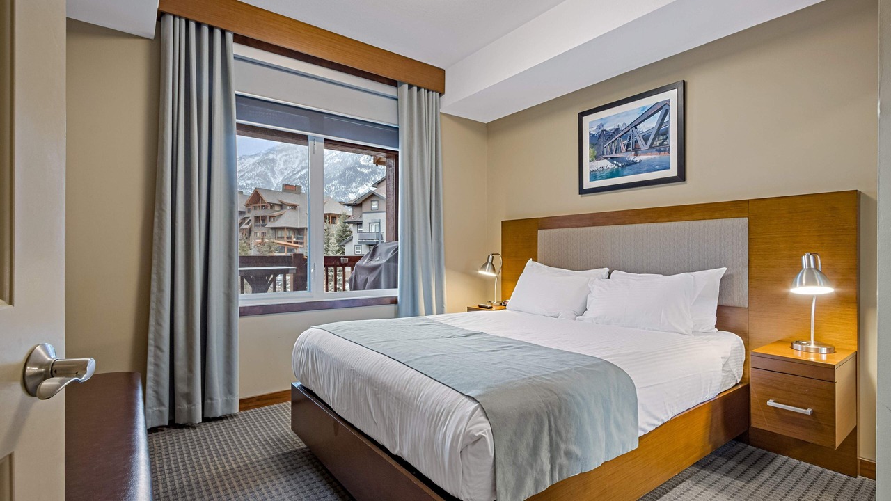 Photo of Bedroom in Cougar Creek