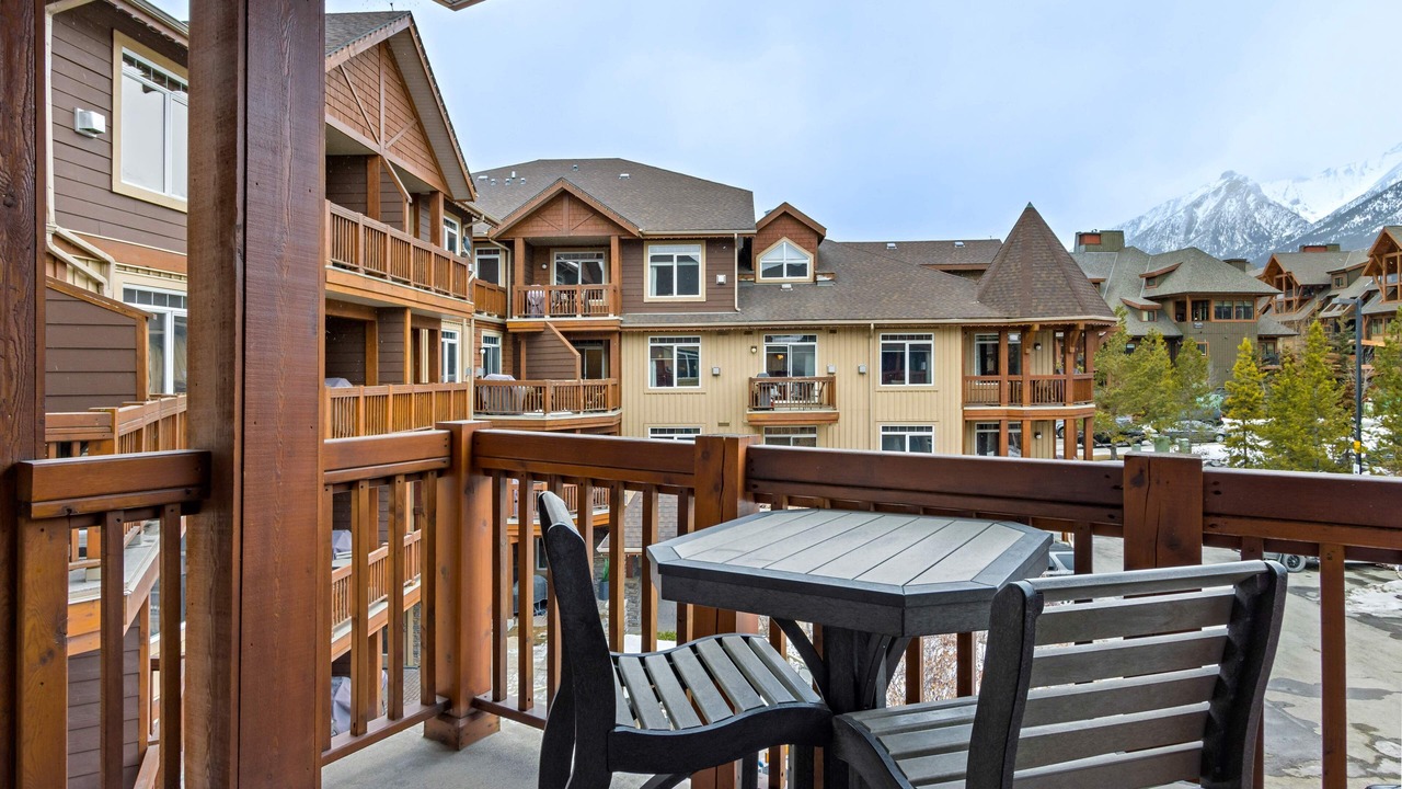 Photo of Outdoor in Cougar Creek