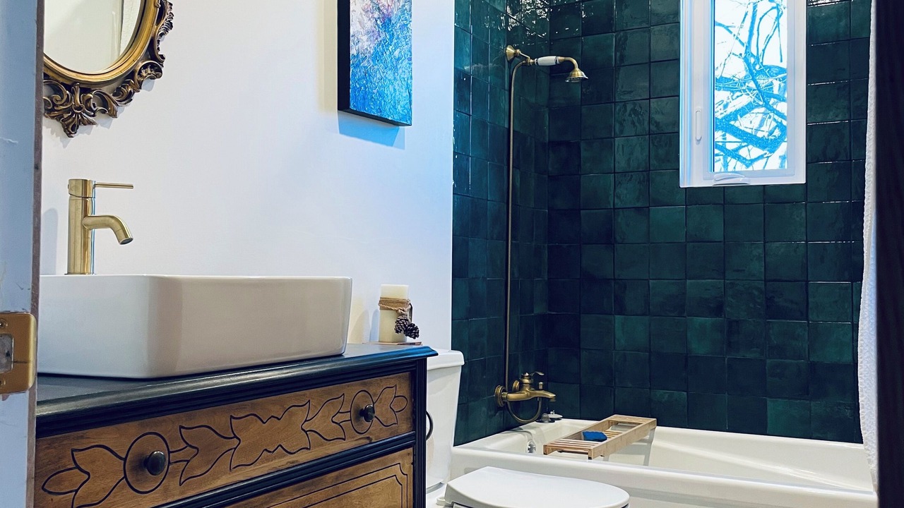 Photo of Bathroom in Francois-Perrault