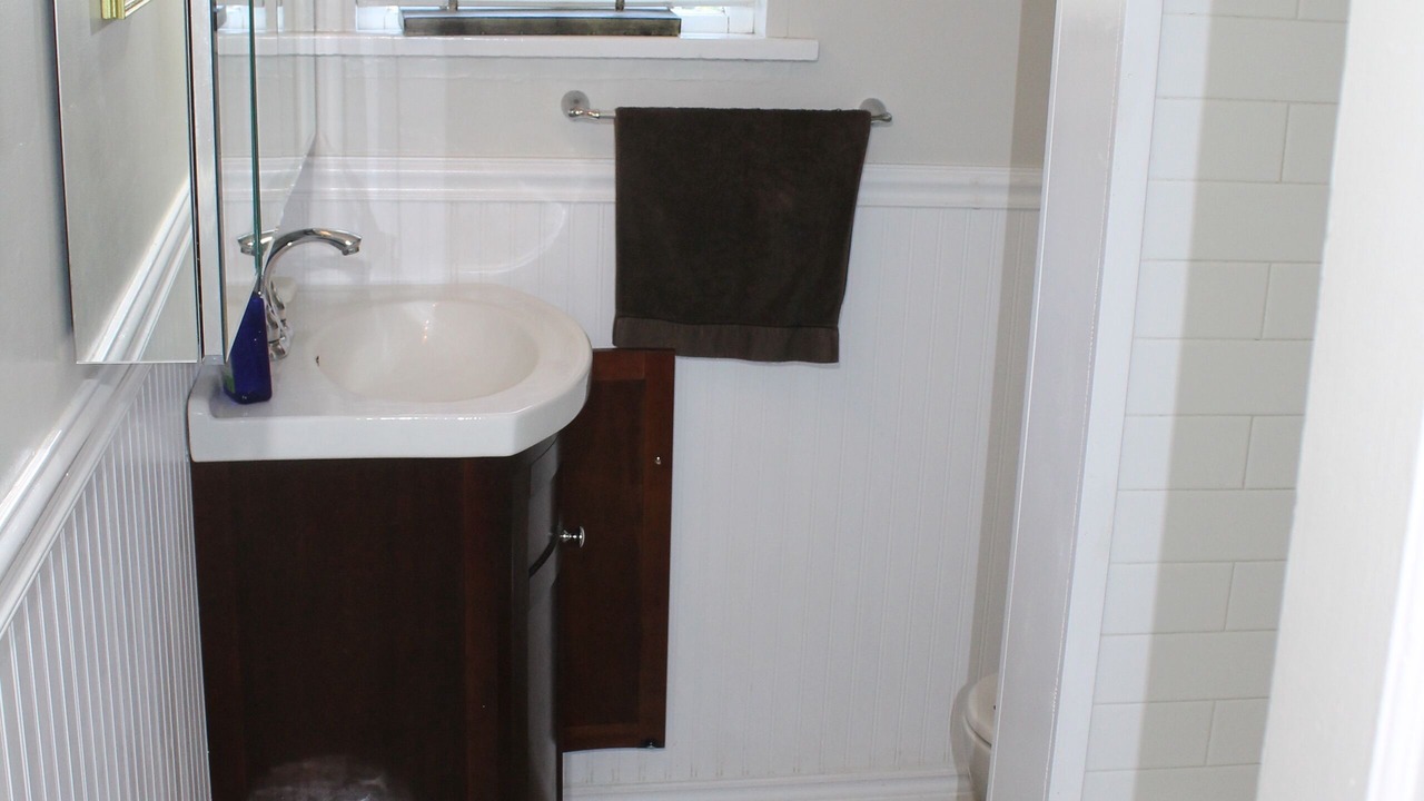 Photo of Bathroom in Gibsons