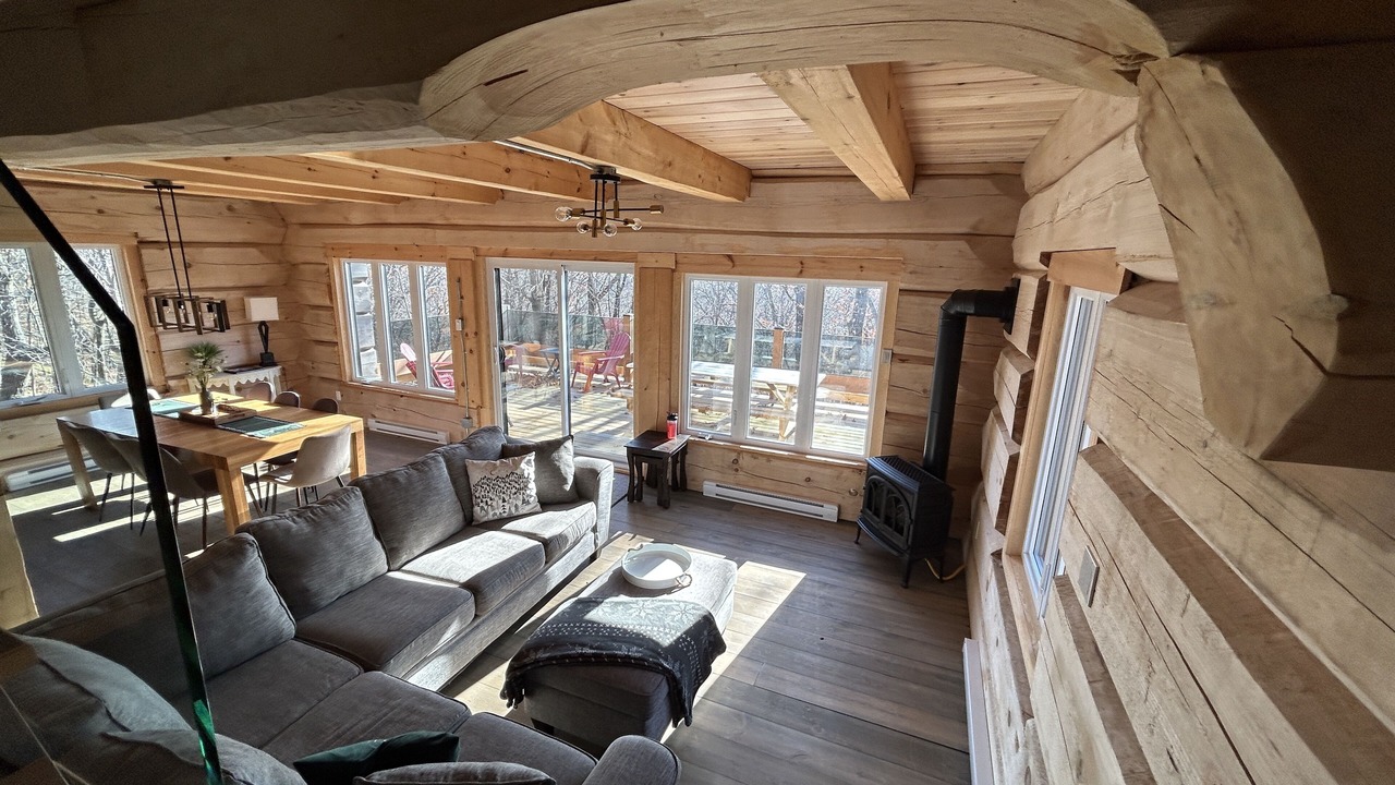 Photo of Livingroom in Les Collines-de-l'Outaouais Regional County Municipality