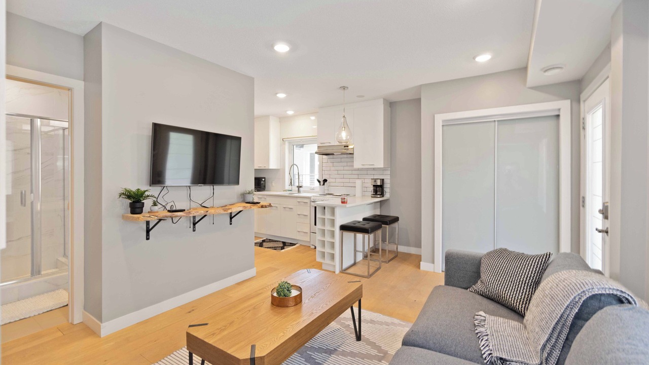 Photo of Livingroom in Alberta Beach