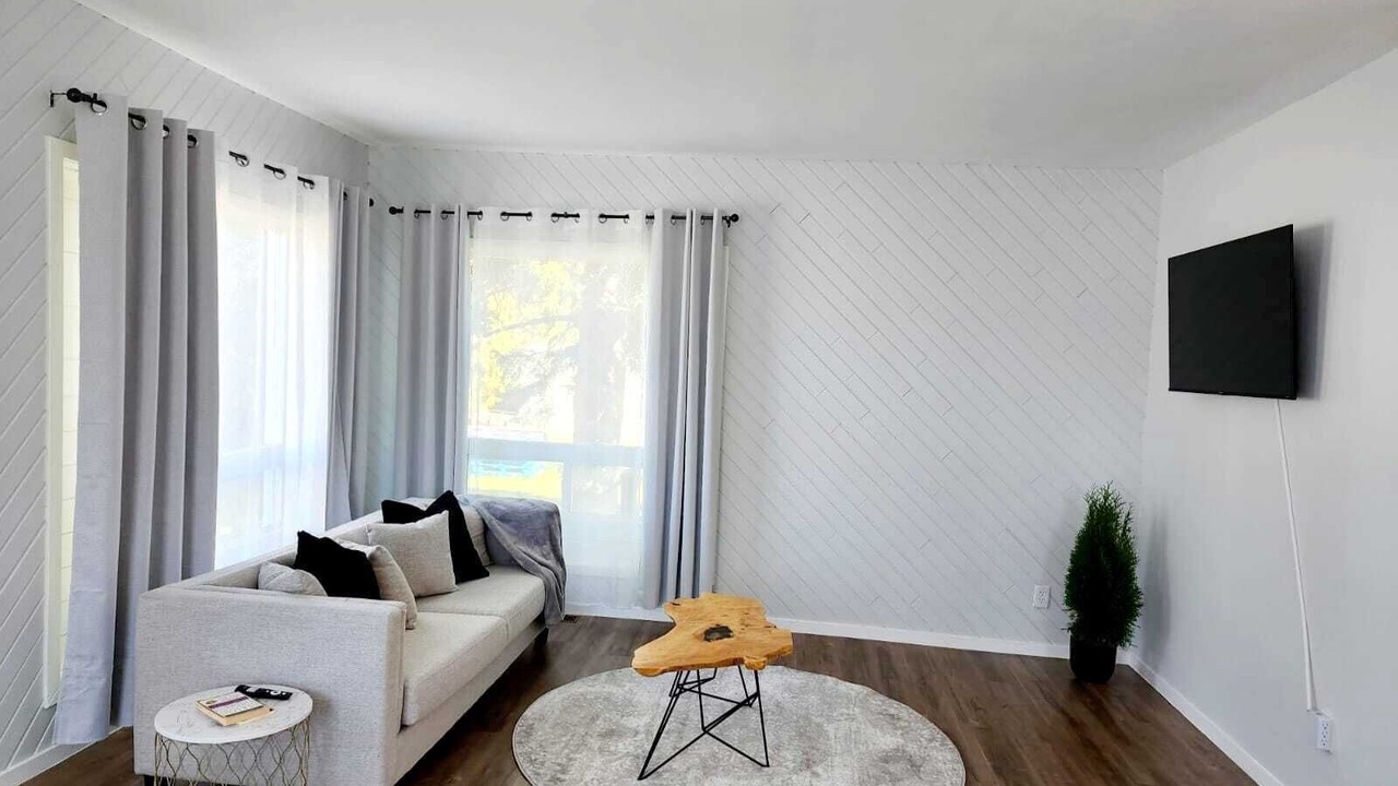Photo of Livingroom in Cochrane