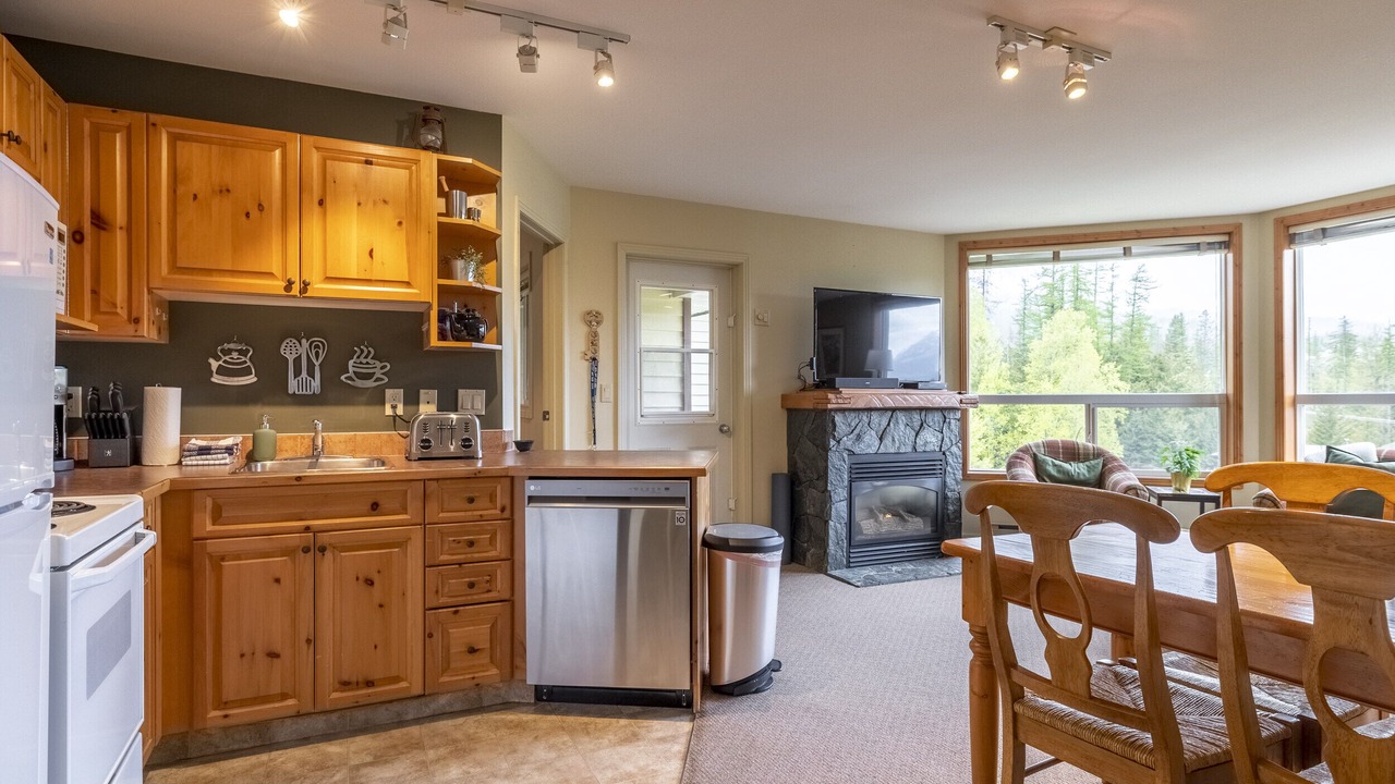 Photo of Bedroom in East Kootenay