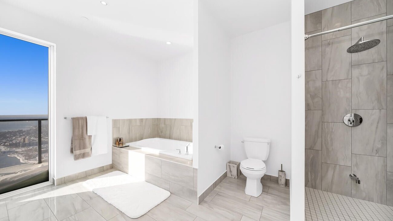 Photo of Bathroom in Humber Bay