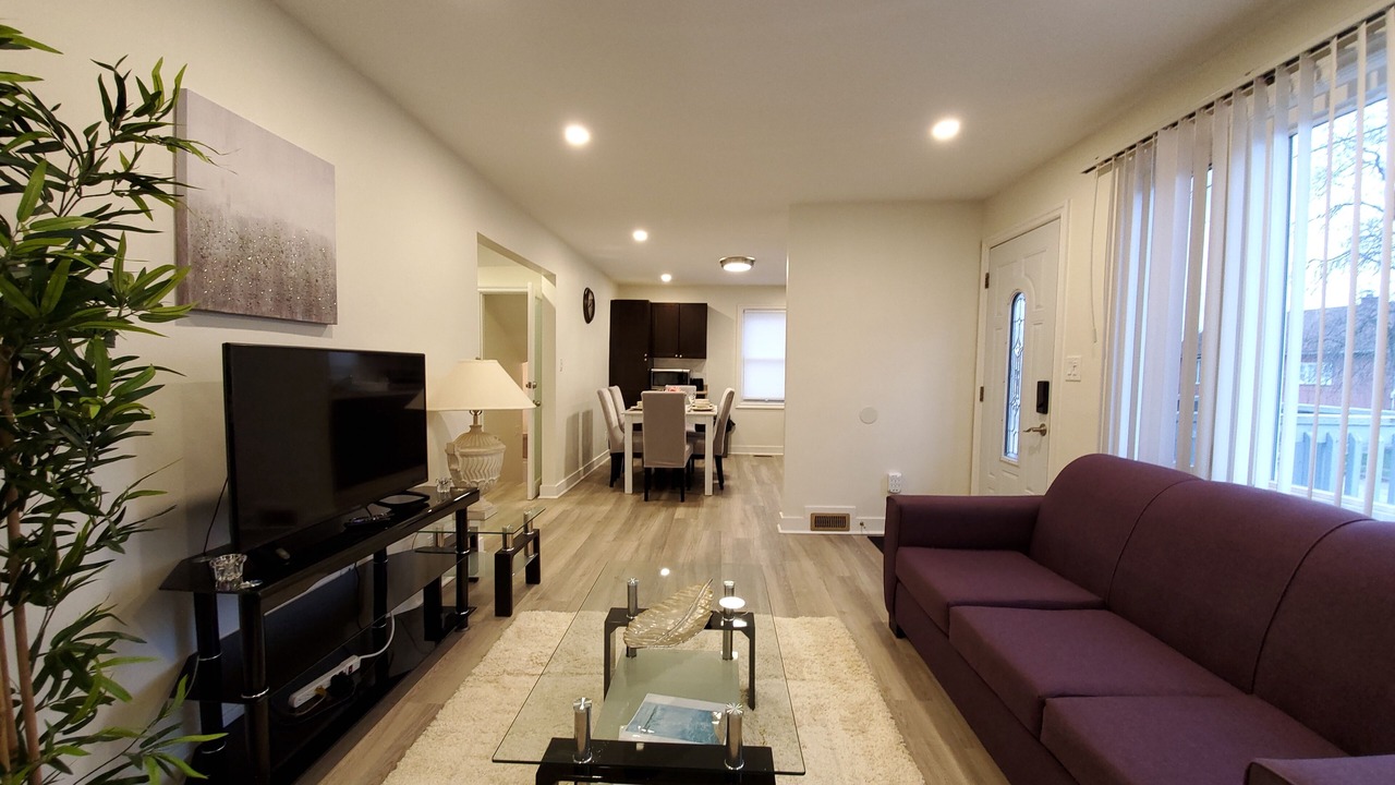 Photo of Livingroom in Fallsview
