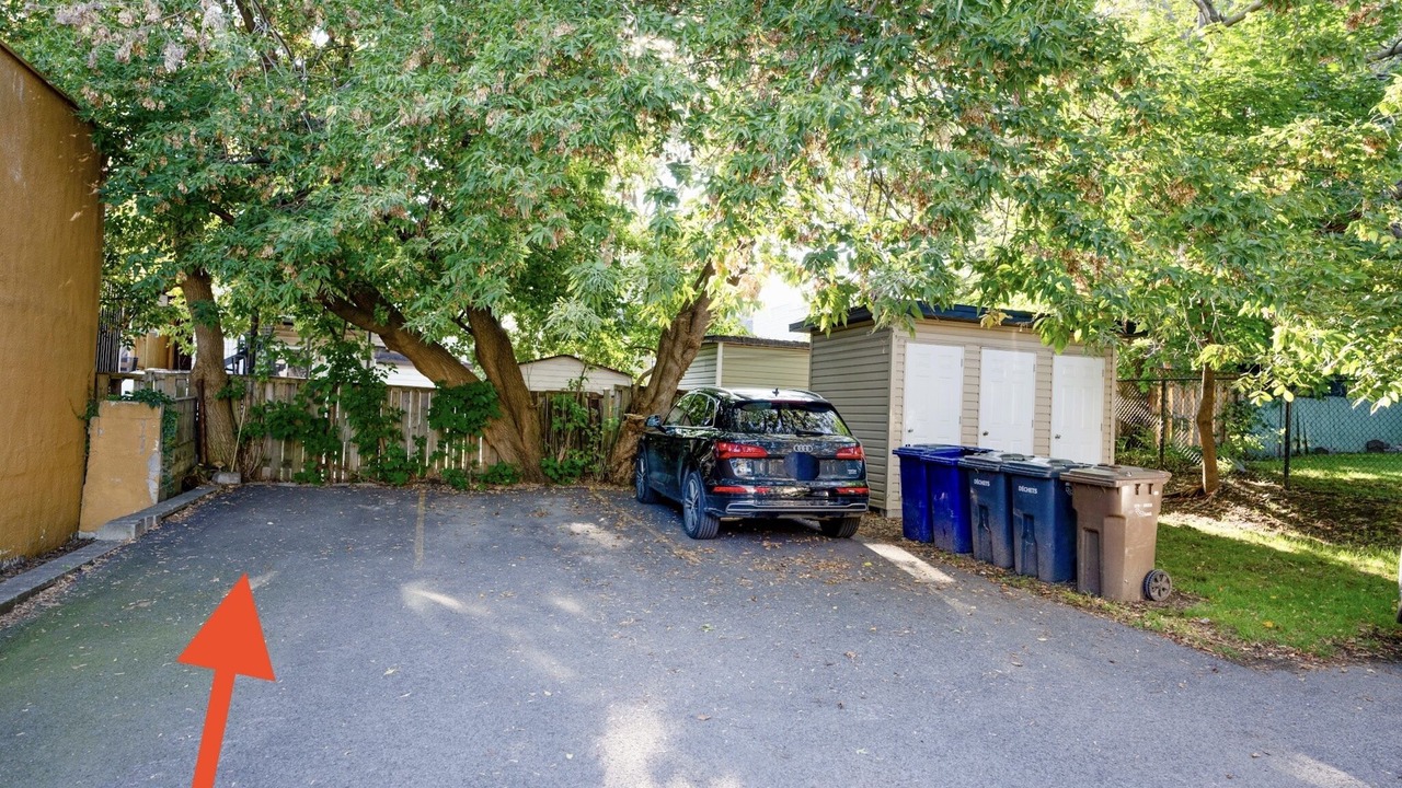 Photo of Others in Laval-des-Rapides