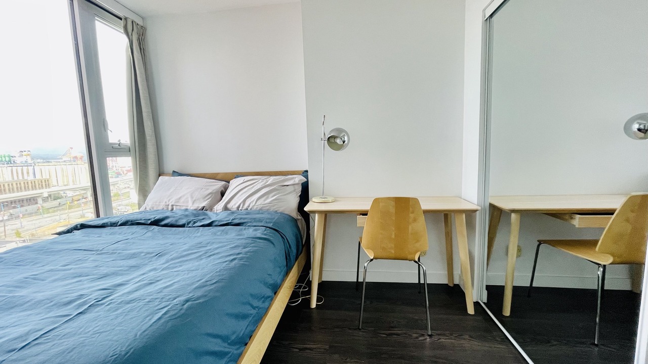 Photo of Bedroom in Downtown Eastside