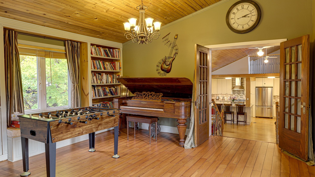 Photo of Bedroom in Victoria Harbour