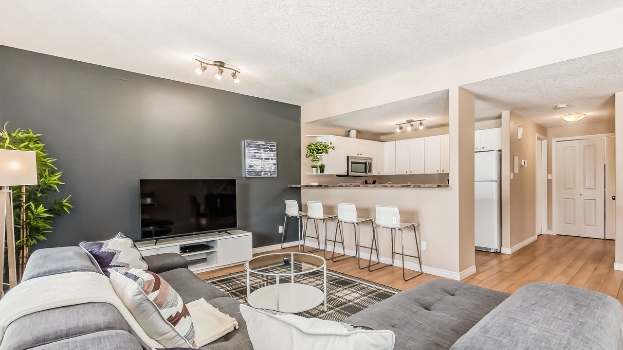Photo of Livingroom in West Edmonton