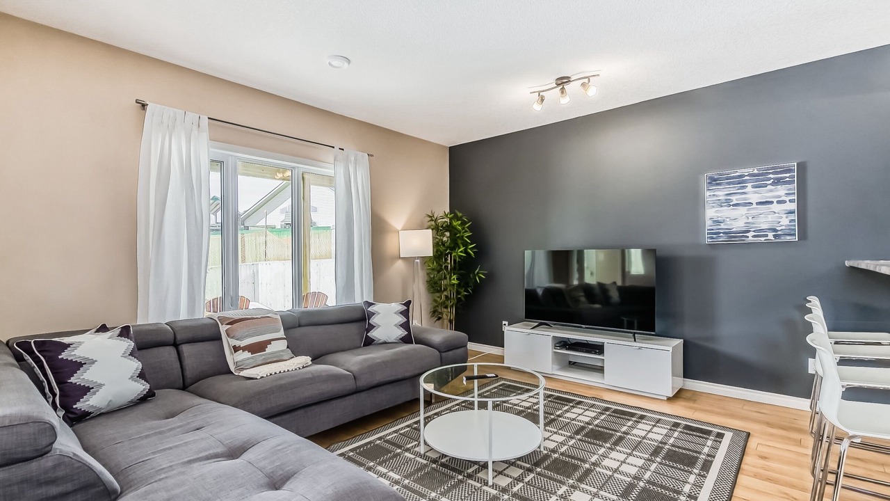 Photo of Livingroom in West Edmonton