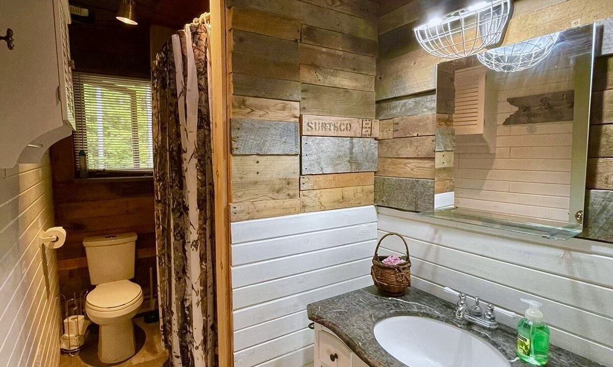 Photo of Bathroom in Hastings Highlands