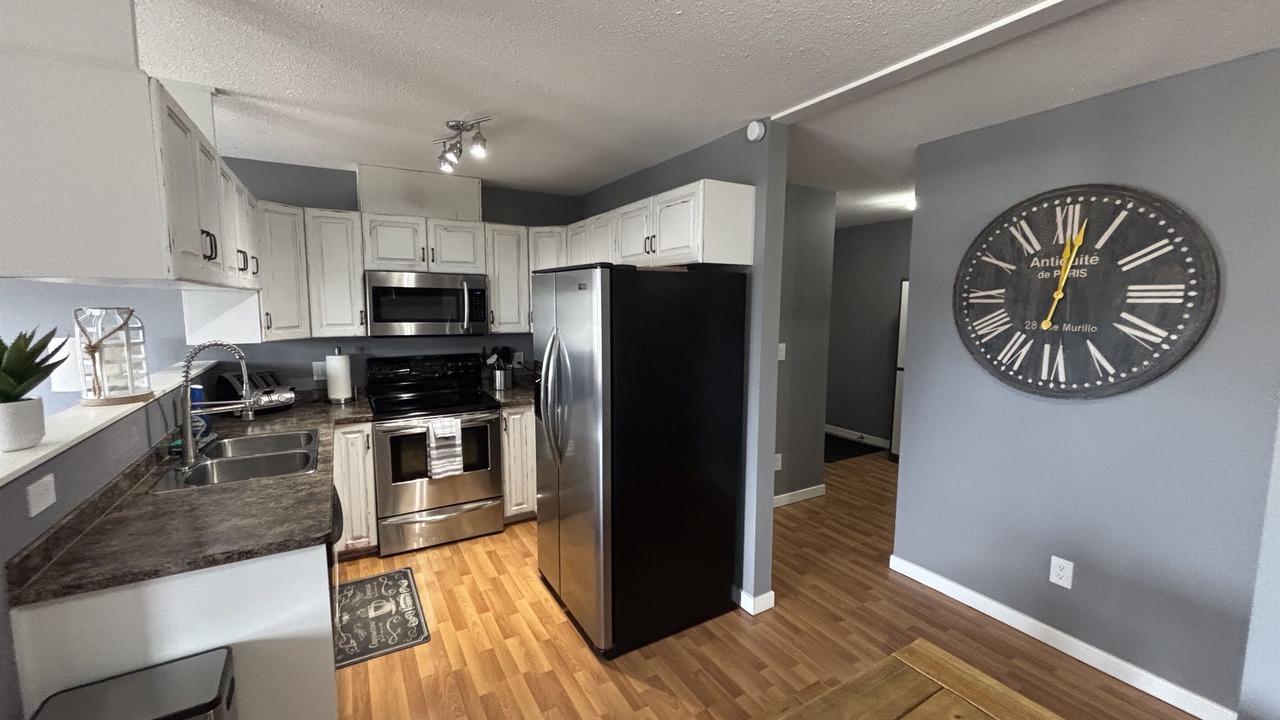 Photo of Kitchen in Fort McMurray