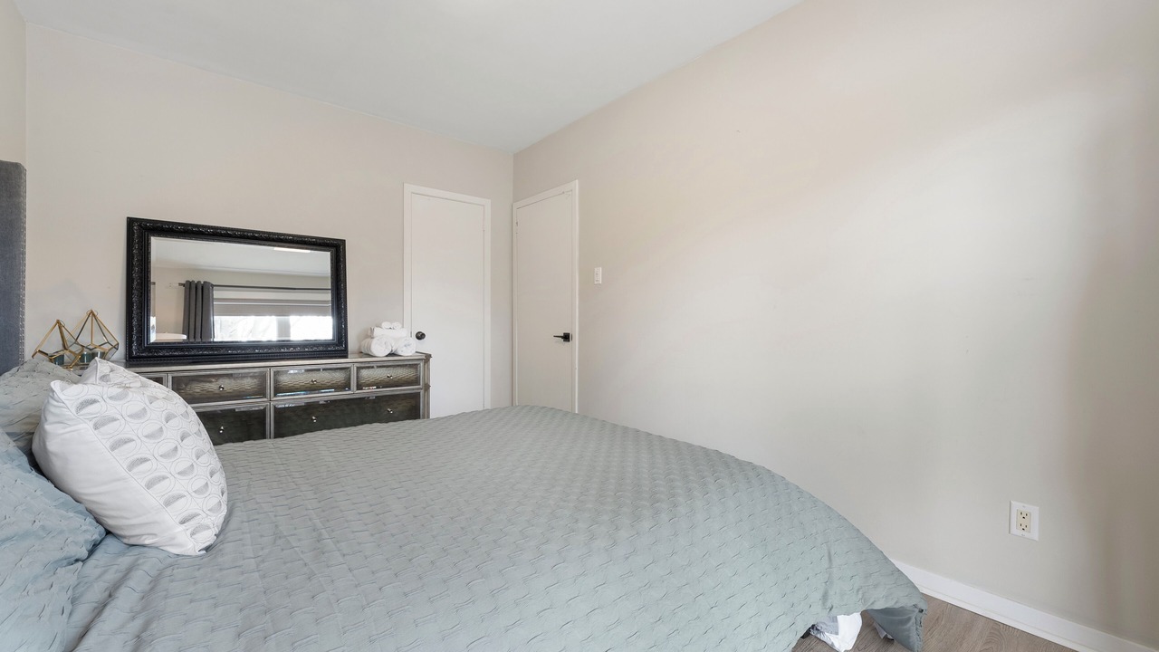 Photo of Bedroom in Richmond Hill