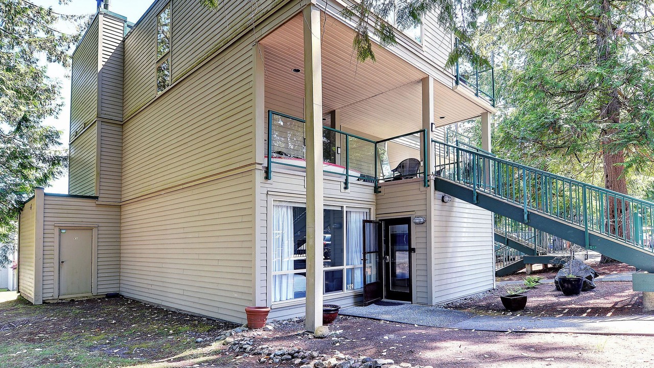 Photo of Outdoor in North Oyster