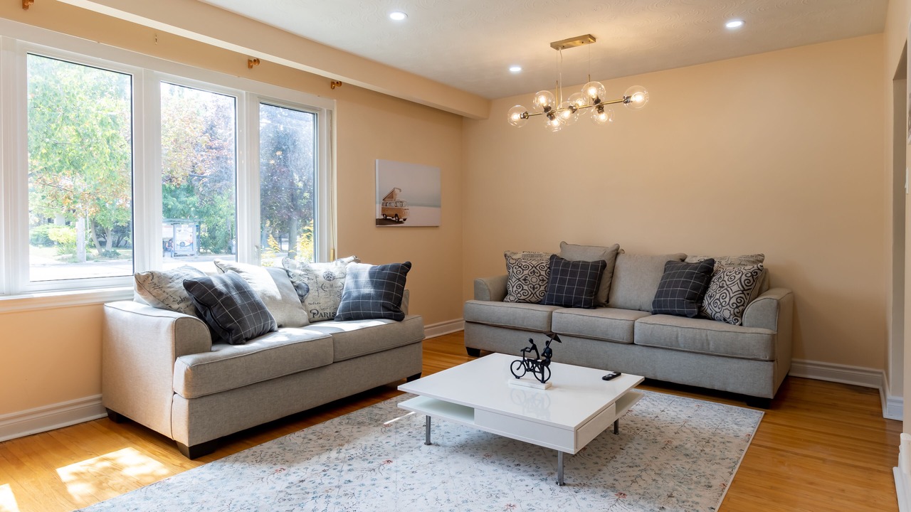 Photo of Livingroom in Etobicoke