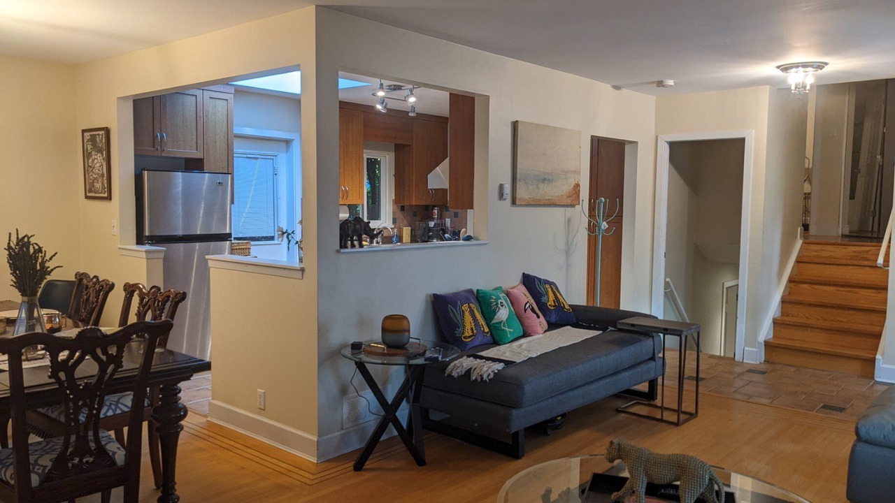 Photo of Livingroom in North Vancouver