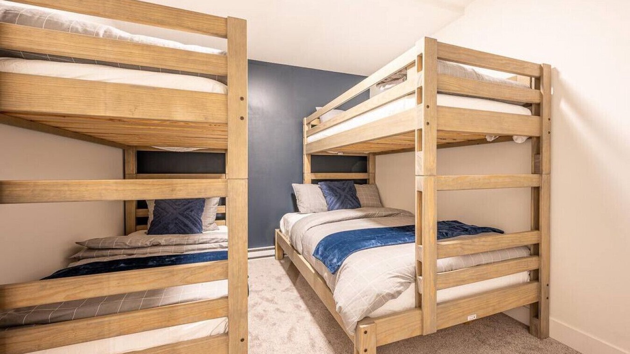 Photo of Bedroom in Snow Pine Estates