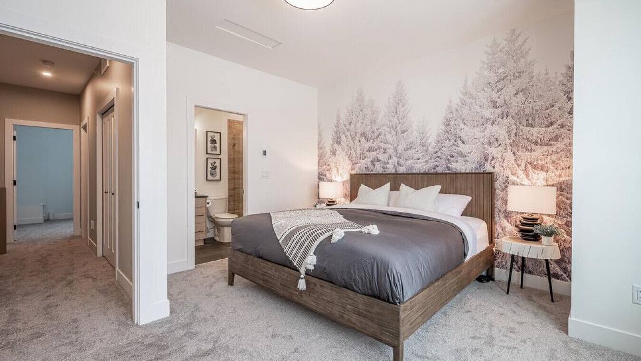 Photo of Bedroom in Snow Pine Estates
