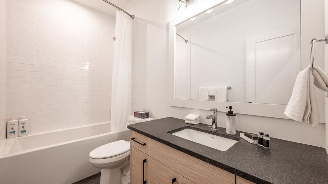 Photo of Bathroom in Snow Pine Estates