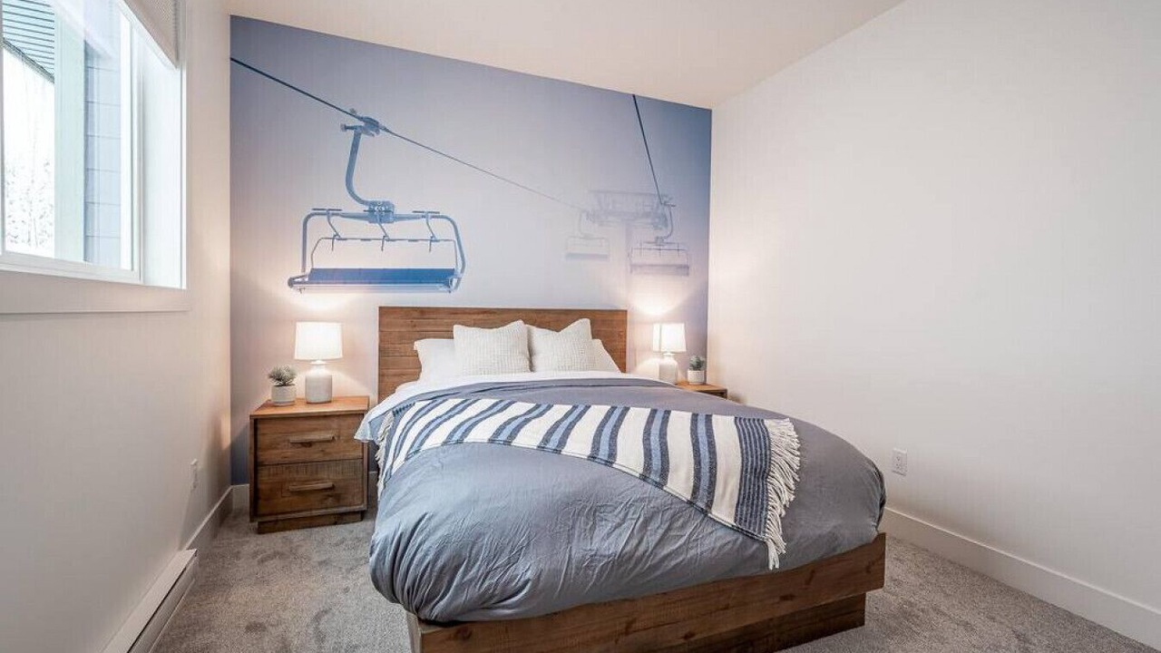 Photo of Bedroom in Snow Pine Estates