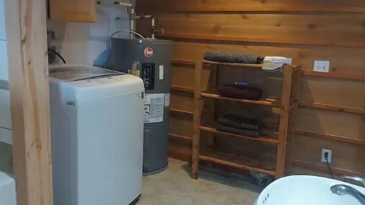 Photo of Bathroom in Central Kootenay