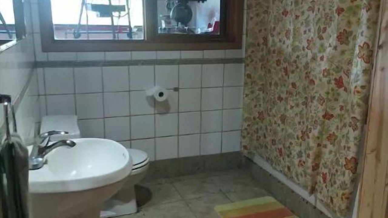 Photo of Bathroom in Central Kootenay