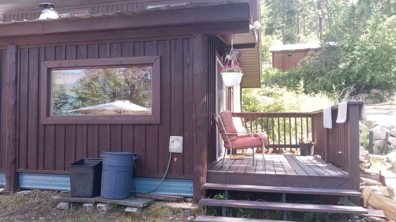 Photo of Patio Balcony in Central Kootenay