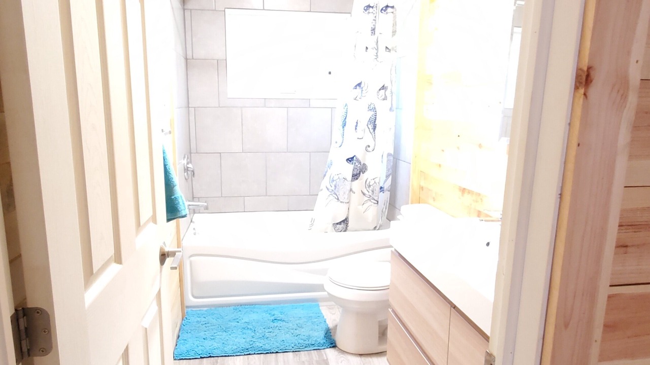 Photo of Bathroom in Highland Grove