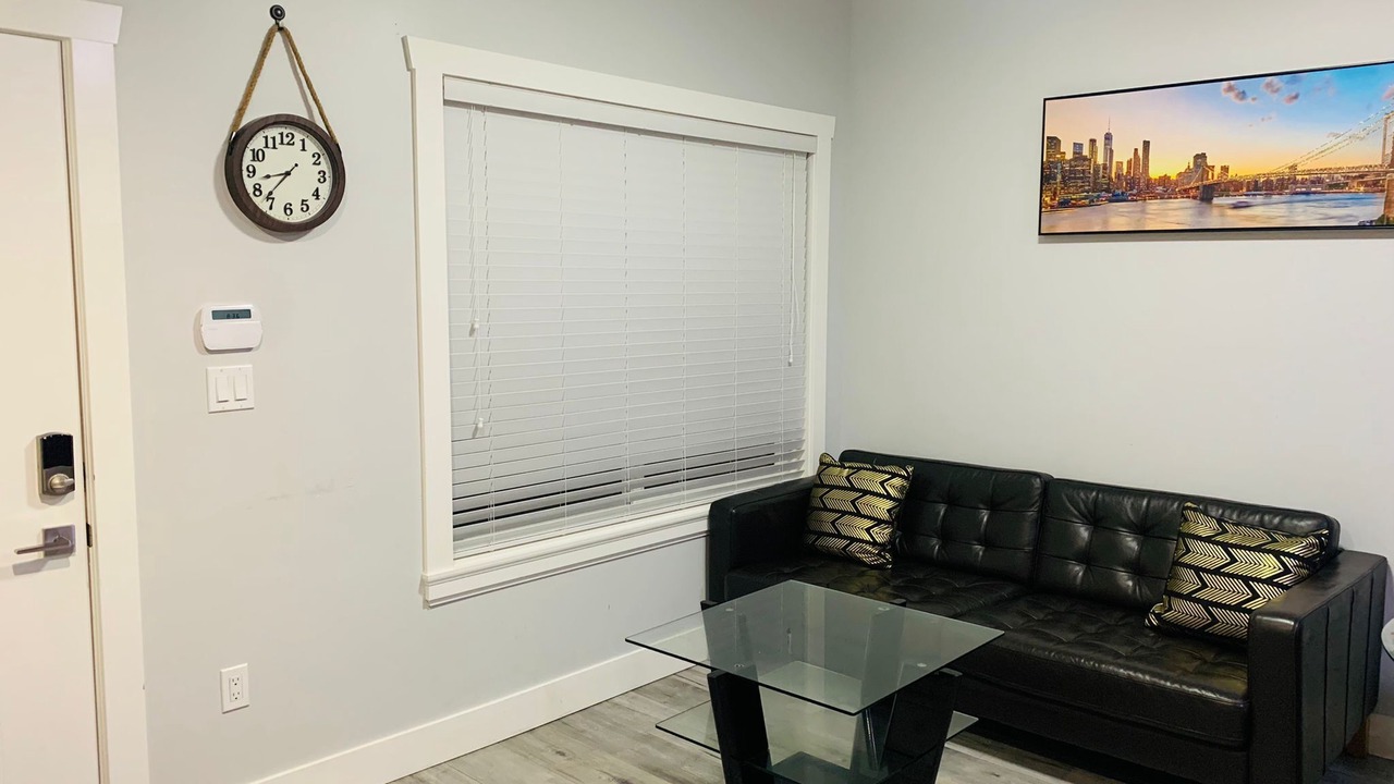 Photo of Livingroom in West Abbotsford