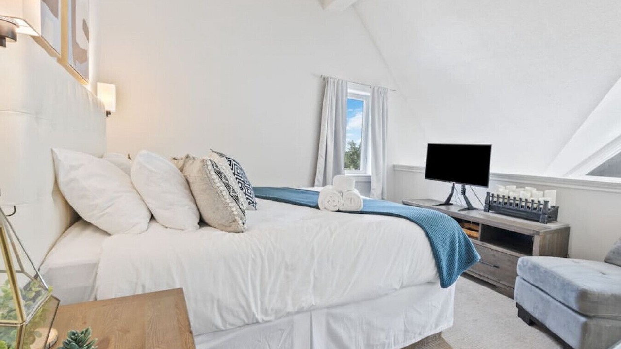 Photo of Bedroom in Craigleith
