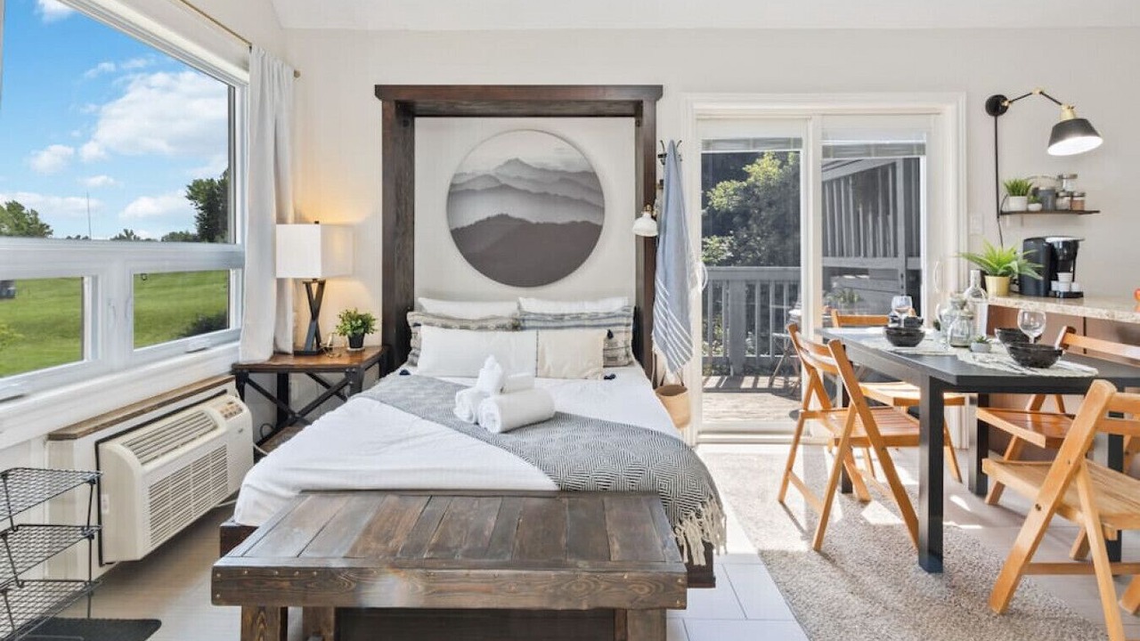 Photo of Bedroom in Craigleith