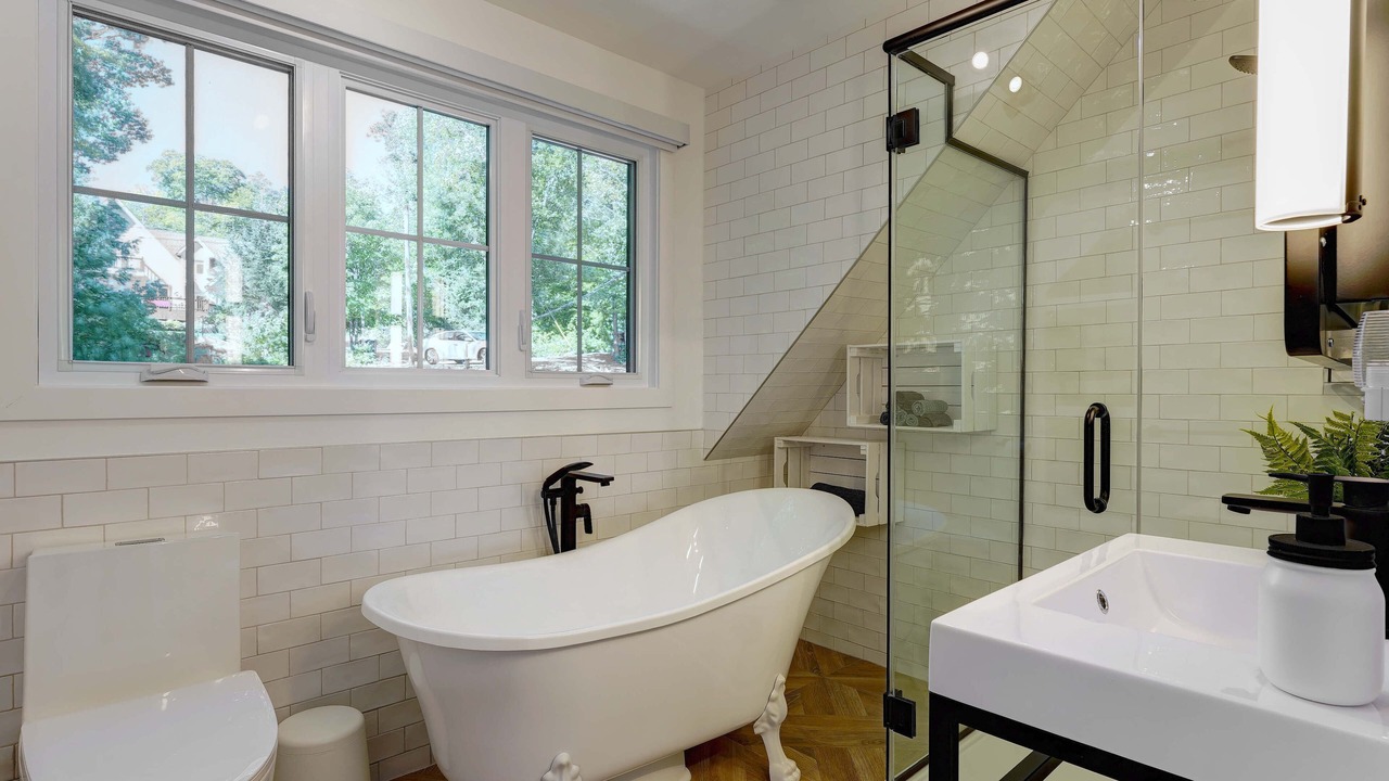 Photo of Bathroom in Saint-Hippolyte
