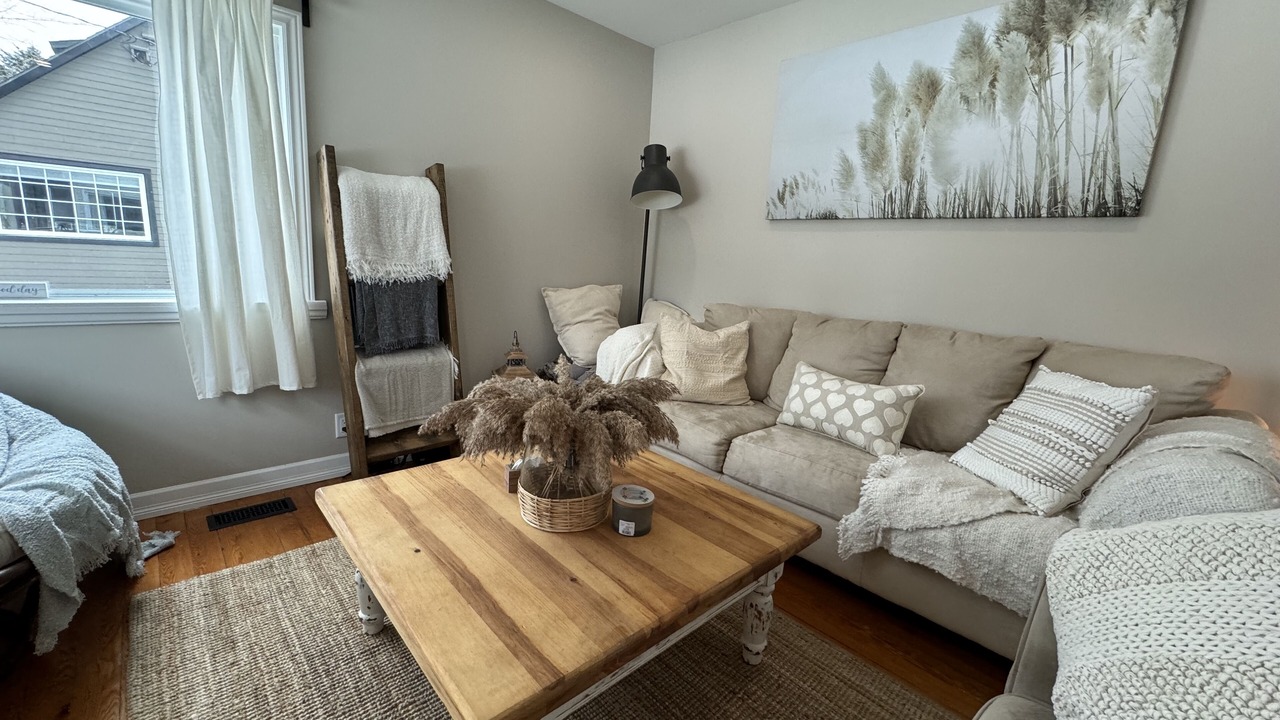 Photo of Livingroom in Creemore