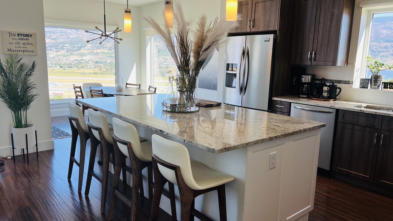 Photo of Kitchen in Okanagan-Similkameen