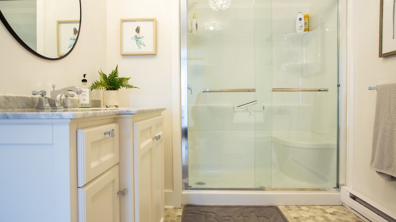 Photo of Bathroom in West Hants