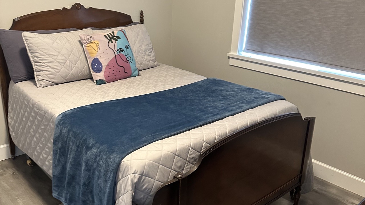 Photo of Bedroom in Shawnigan Lake