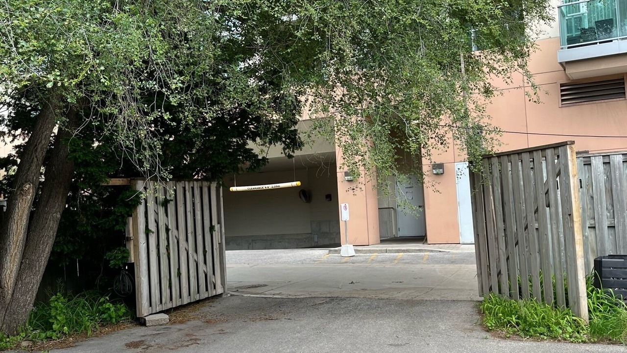 Photo of Outdoor in Six Points