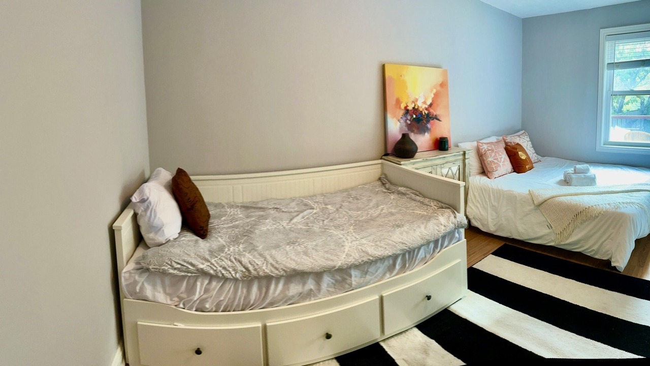 Photo of Bedroom in Six Points
