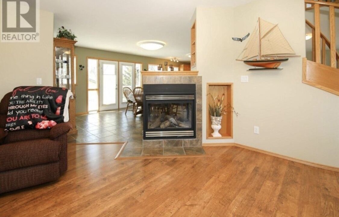 Photo of Livingroom in Sylvan Lake