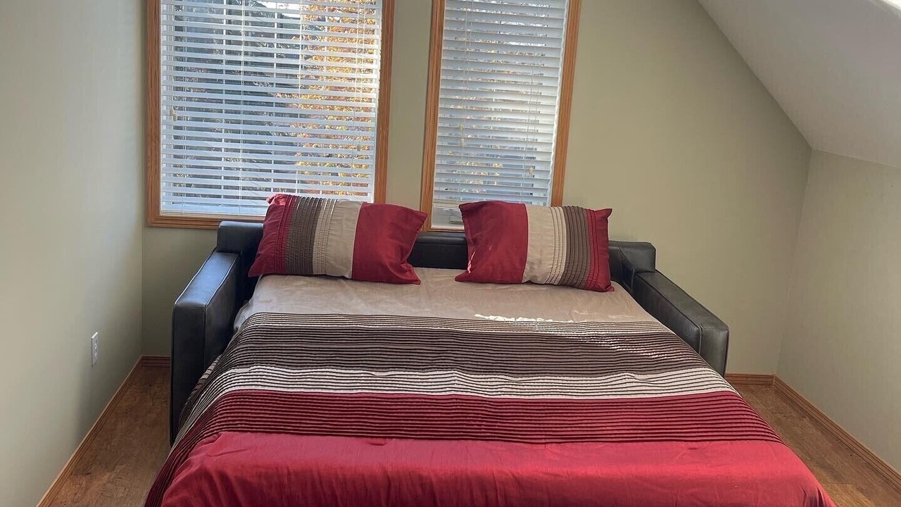 Photo of Bedroom in Sylvan Lake