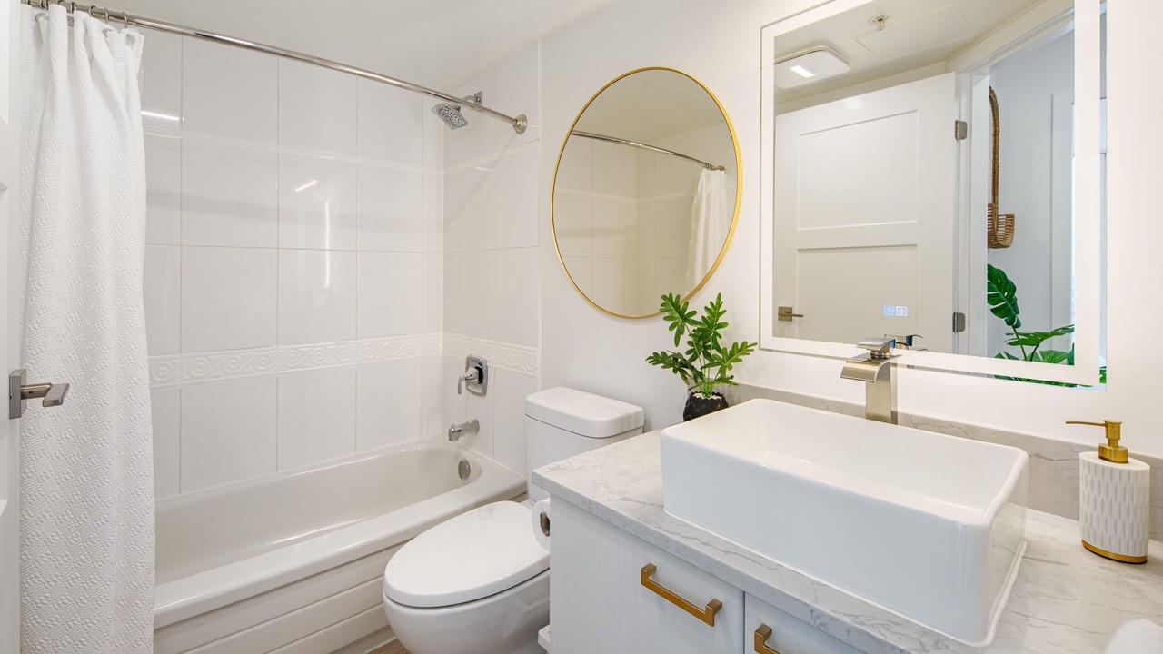 Photo of Bathroom in Coal Harbour