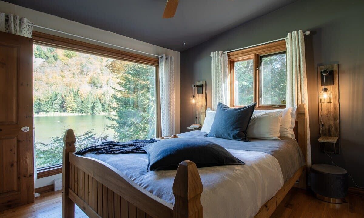 Photo of Bedroom in St-Adolphe-d'Howard