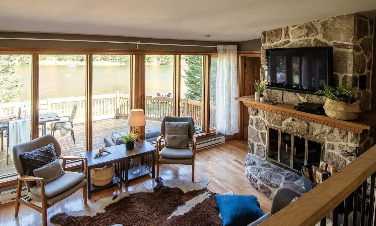 Photo of Livingroom in St-Adolphe-d'Howard