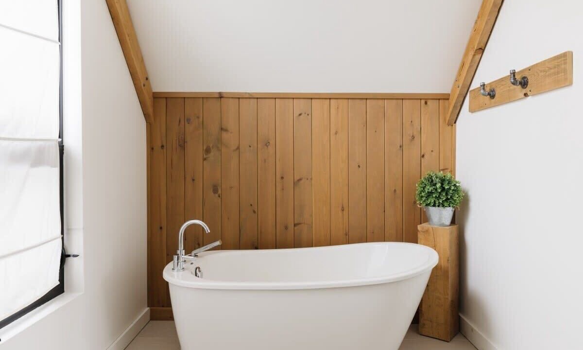 Photo of Bathroom in Chertsey
