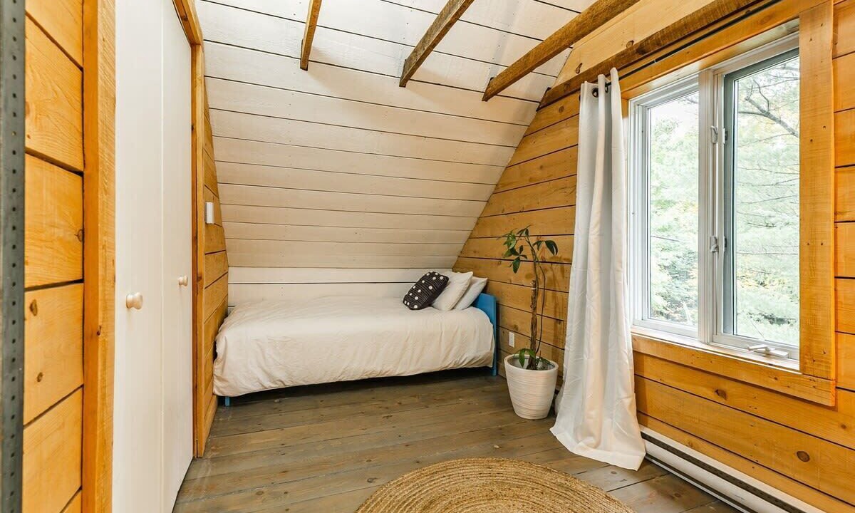 Photo of Bedroom in Lac-Brome