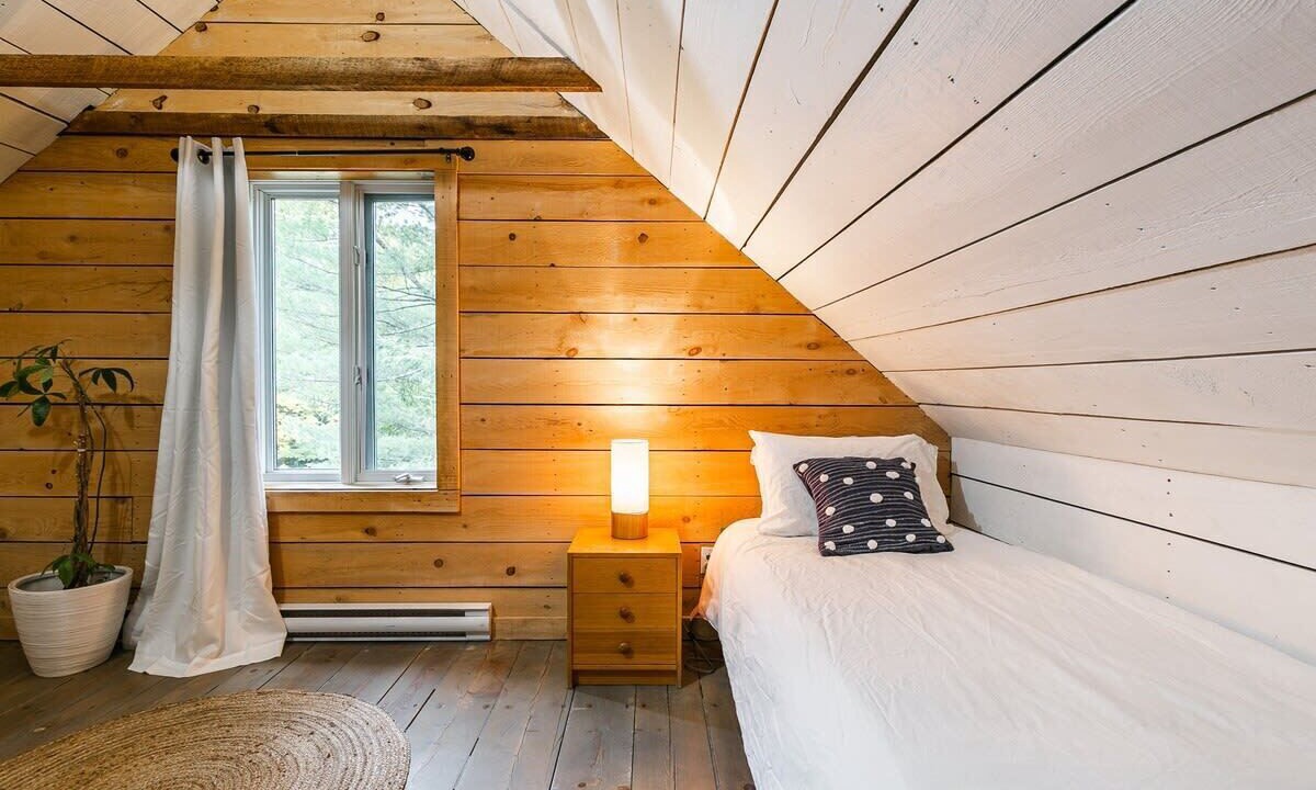 Photo of Bedroom in Lac-Brome
