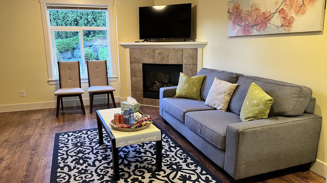 Photo of Livingroom in Upper Ten Oaks